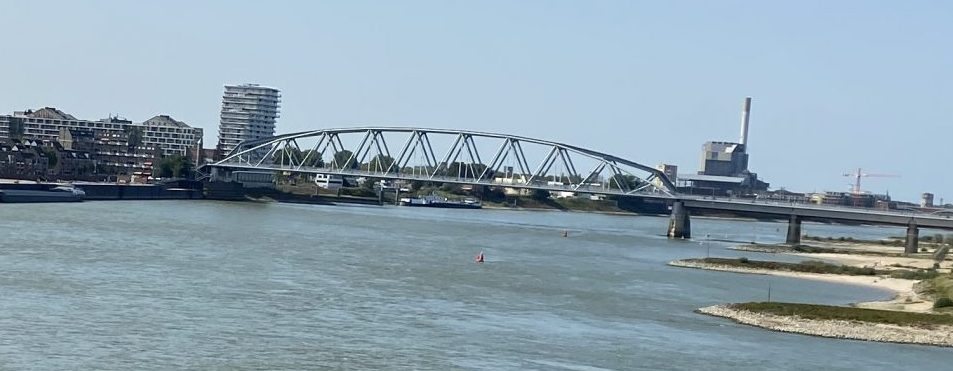 Vanaf Waalbrug midden - - van Swaaij Cassastie & Consultancy - cassatieadvocaat - cassatie advocaat